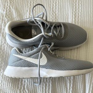 Nike Tanjun Gray and White Sneakers